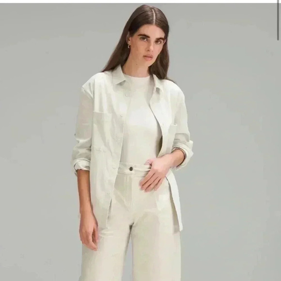 Lululemon Wundermost Ultra-Soft Nulu High-Neck Sleeveless Bodysuit - Bone - M - Picture 5 of 11